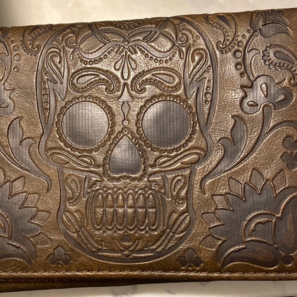 Loungefly Skull Day of the Dead Brown Embossed Women’s Wallet faux leather